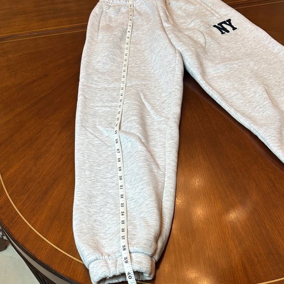 ZARA Cozy NY Logo Hoodie & Jogger Lounge Set | Gray | Casual Chic - Picture 6 of 15
